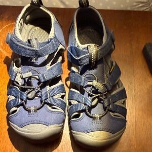 Keen Kids Navy and Gray Sandals